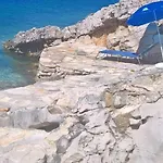 Stone House Mia - Two Bedroom Stone House With Terrace And Sea View بيت للعطل *