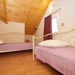 Stone House Mia - Two Bedroom Stone House With Terrace And Sea View بيت للعطل فيلا لوكا