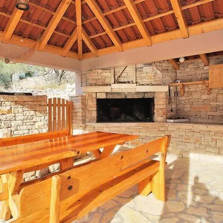 Stone House Mia - Two Bedroom Stone House With Terrace And Sea View Feriehus *