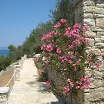 Stone House Mia - Two Bedroom Stone House With Terrace And Sea View *