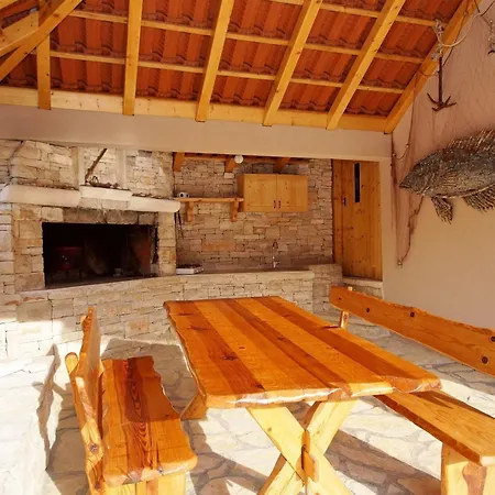 Stone House Mia - Two Bedroom Stone House With Terrace And Sea View