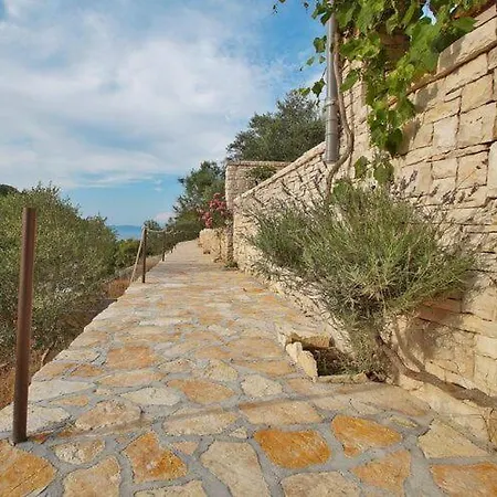 Stone House Mia - Two Bedroom Stone House With Terrace And Sea View
