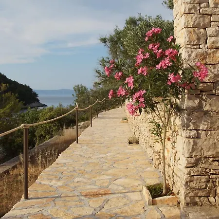 Stone House Mia - Two Bedroom Stone House With Terrace And Sea View Holiday home *