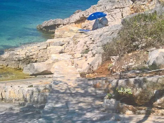 Stone House Mia - Two Bedroom Stone House With Terrace And Sea View