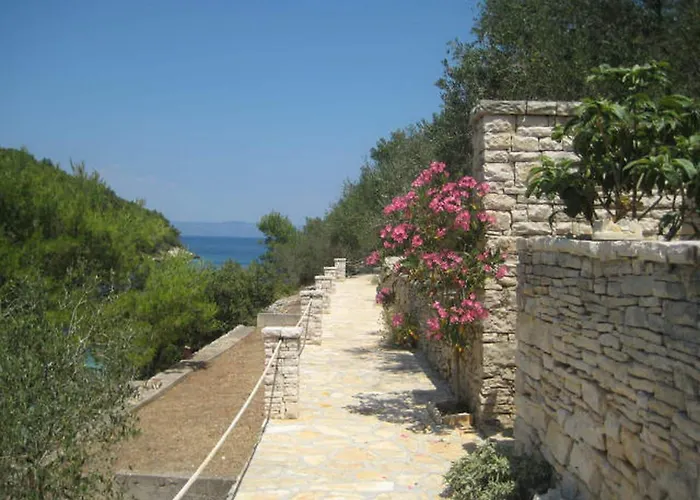 Holiday home Stone House Mia - Two Bedroom Stone House With Terrace And Sea View Vela Luka