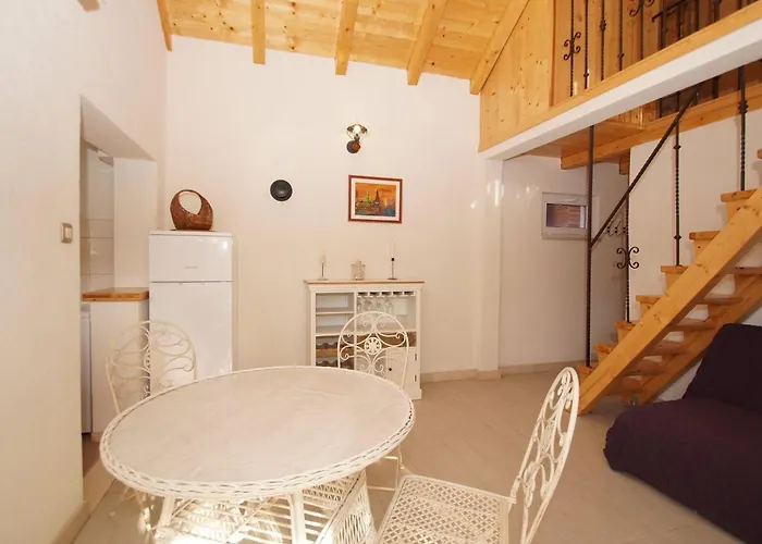 Stone House Mia - Two Bedroom Stone House With Terrace And Sea View *
