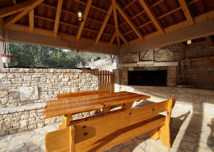 Stone House Mia - Two Bedroom Stone House With Terrace And Sea View Holiday home